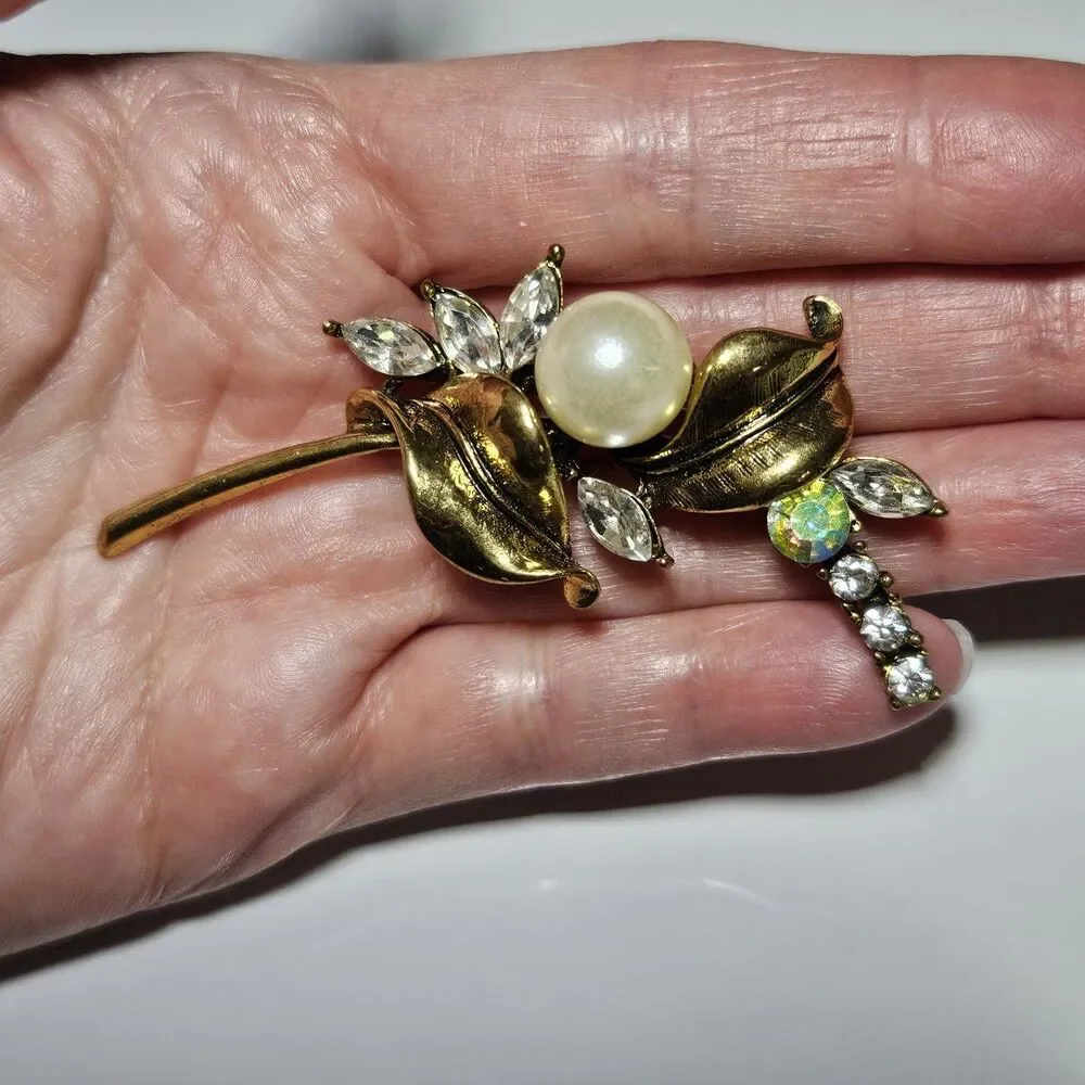 *Sale* Vintage Jewelry AB Crystal Rhinestone Pearl Brooch Pin Gold Tone